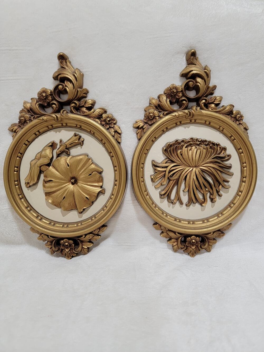 SYROCO Gold 13.5" WALL HANGINGS PLAQUES FLORAL SCROLL 1976 MCM SET 7480EUC